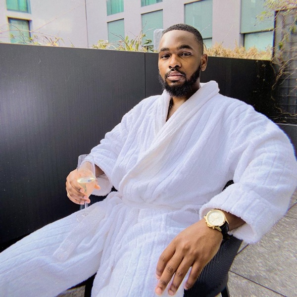 รักออนไลน์ สาวพบรักเจ้าชาย