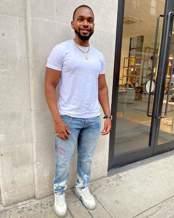 รักออนไลน์ สาวพบรักเจ้าชาย