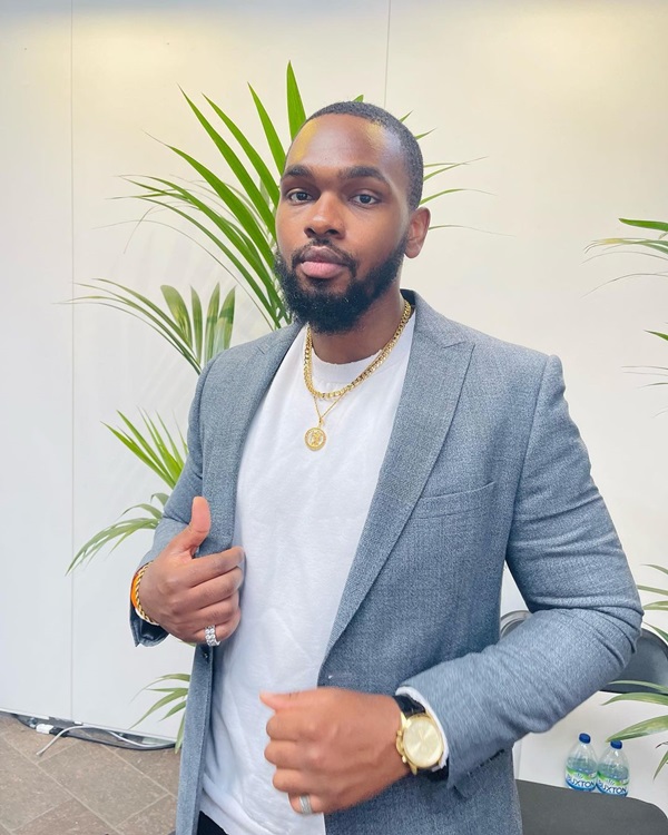 รักออนไลน์ สาวพบรักเจ้าชาย