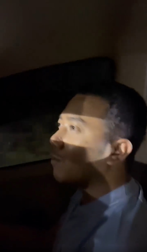 รถเปิดไฟสูง