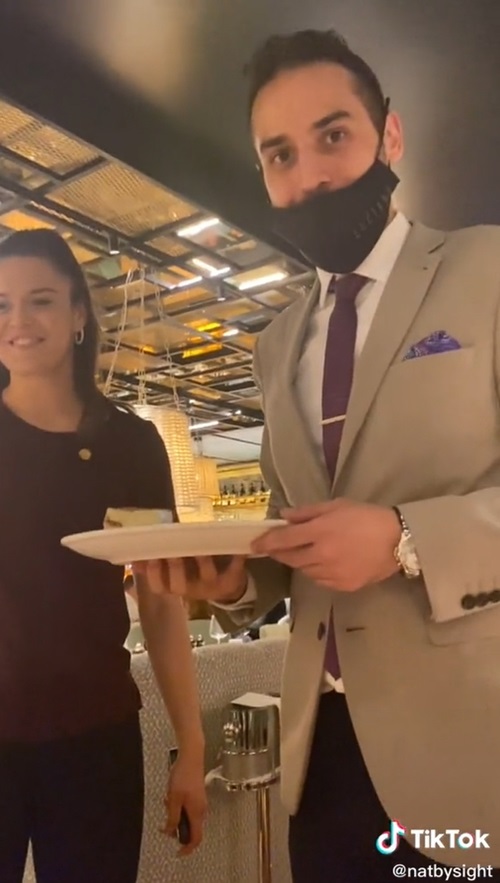 เซอร์ไพรส์วันเกิดสาวตาบอด