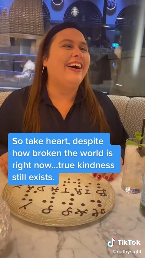 เซอร์ไพรส์วันเกิดสาวตาบอด