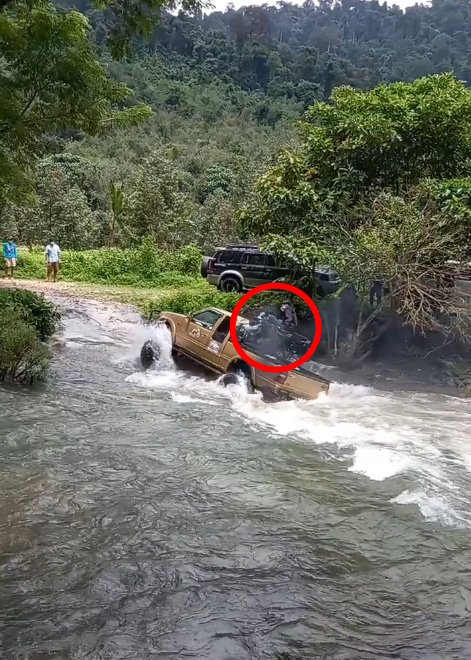 ตกท้ายรถ