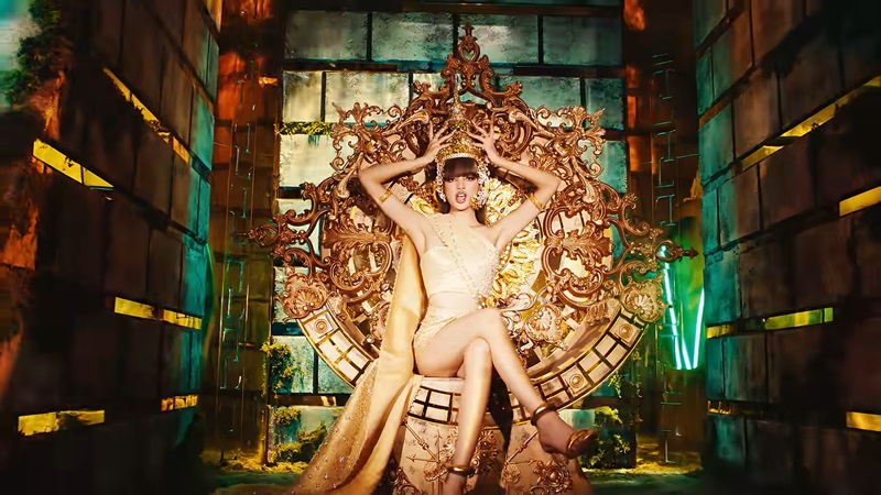 ลิซ่า BLACKPINK