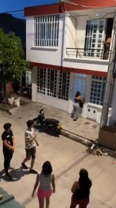 พาชู้ปีนระเบียงหนีเมีย