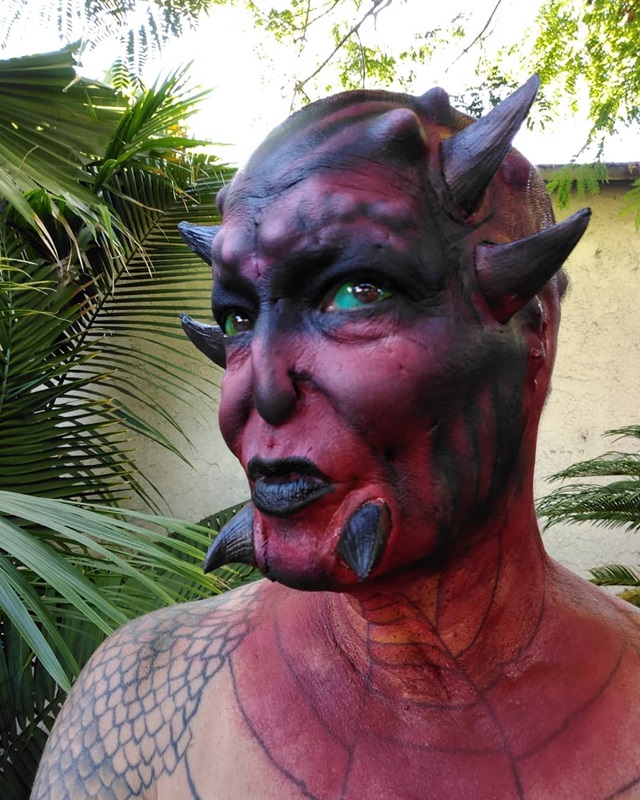 มนุษย์มังกร