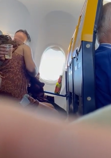 ออรัลเซ็กส์บนเครื่องบิน