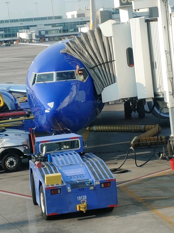 ขึ้นเครื่องบินครั้งแรก