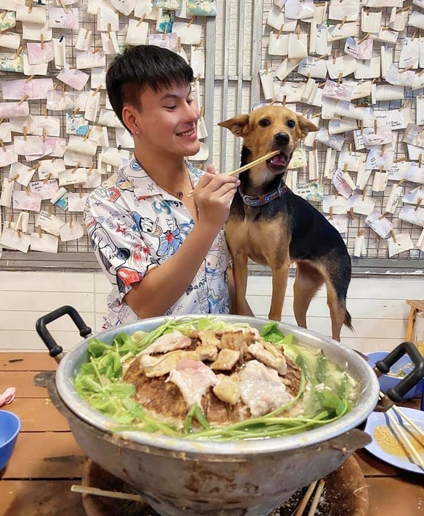 บูม หมูทะ