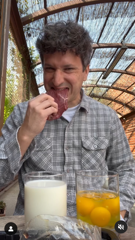 กินเนื้อดิบ