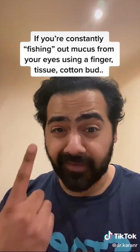 ขี้ตาเป็นเส้น