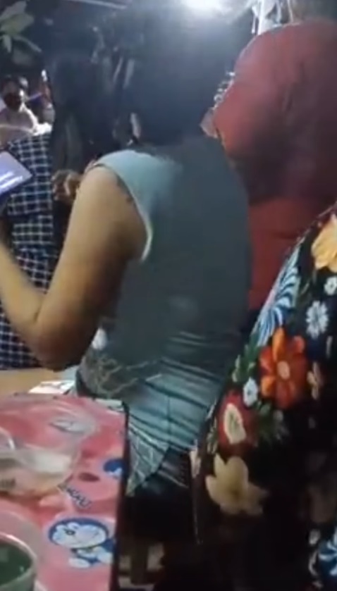 ยิงปืนขึ้นฟ้า