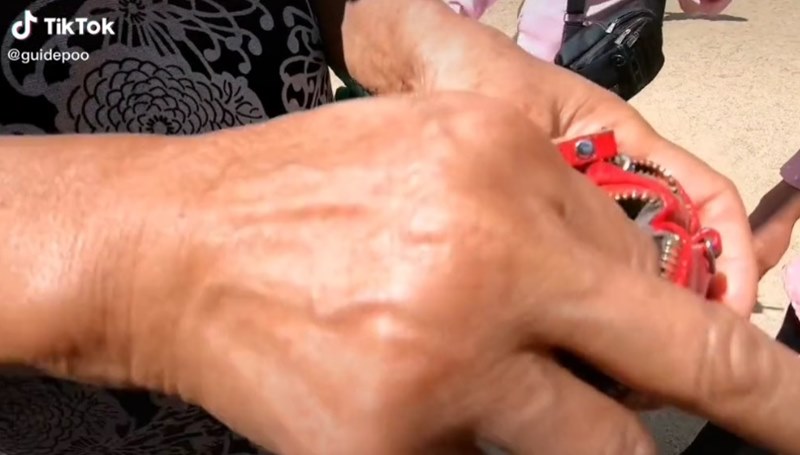 เก็บกระเป๋าเงินคืนเจ้าของ