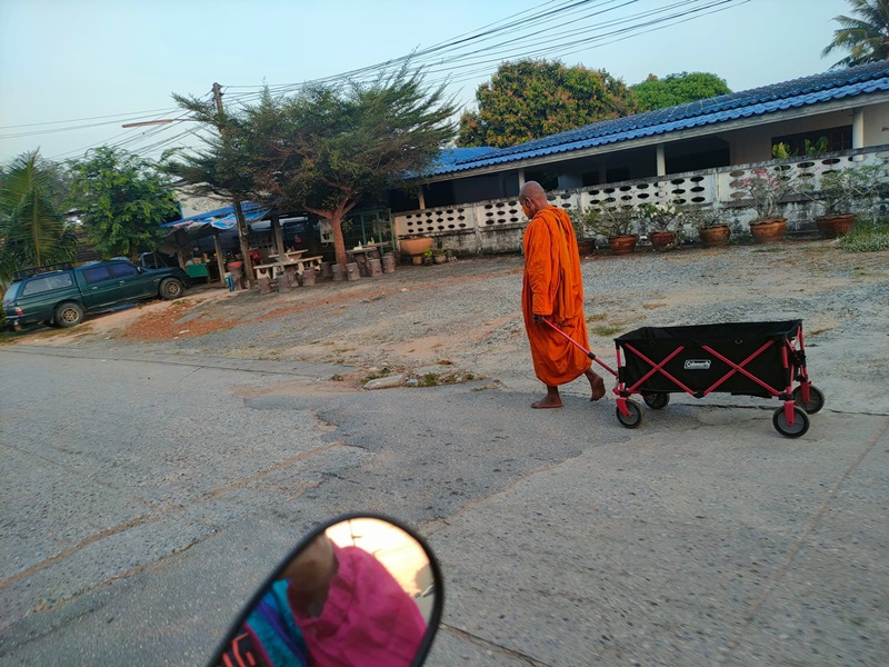 รถเข็นพระสงฆ์