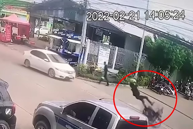 สายเคเบิลเกี่ยวคอ