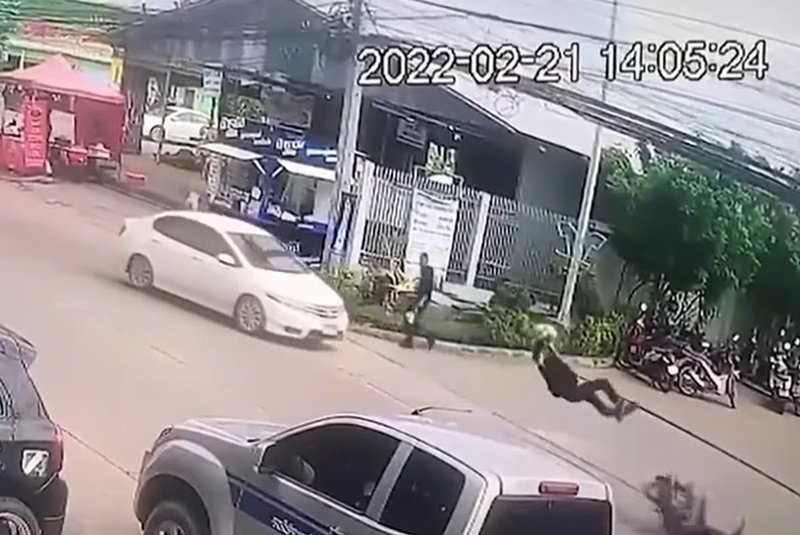 สายเคเบิลเกี่ยวคอ