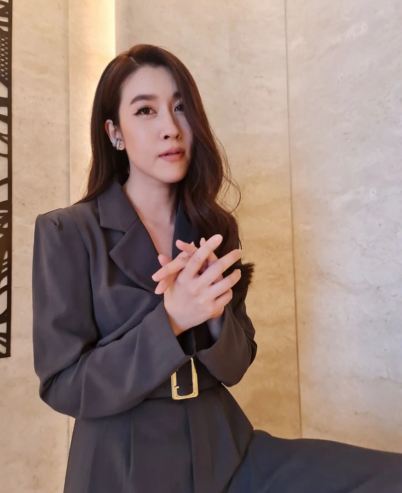 เชียร์ ฑิฆัมพร