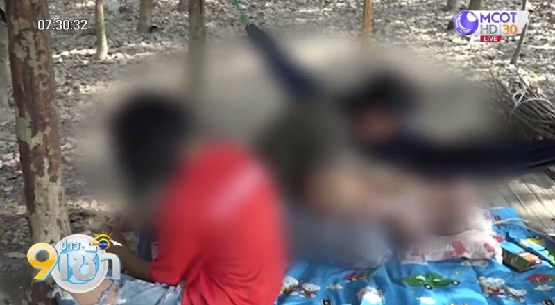 เด็ก 12 ท้อง