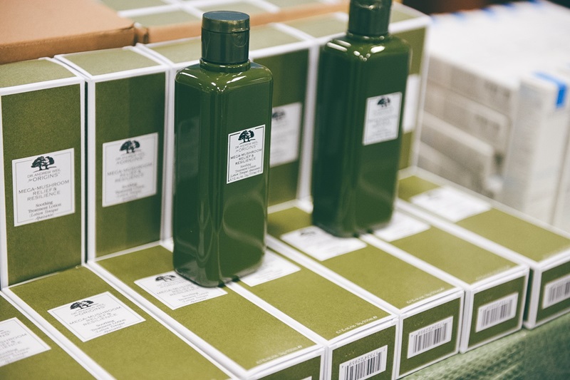 จับเครื่องสำอางปลอม