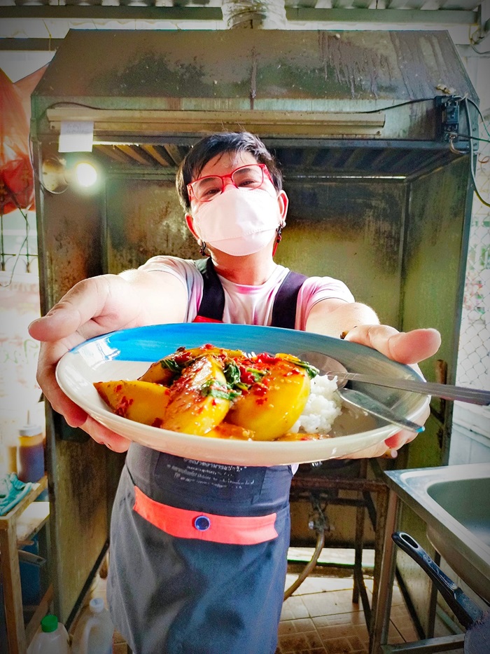 ผัดกะเพรามะม่วง