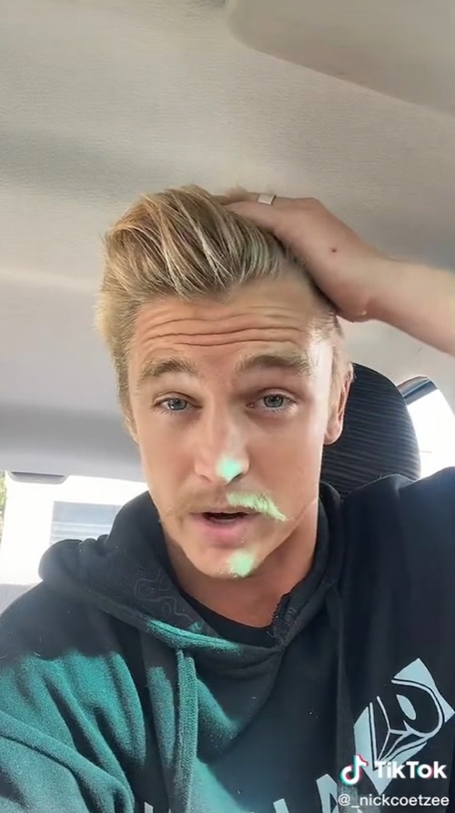 ไม่สระผม