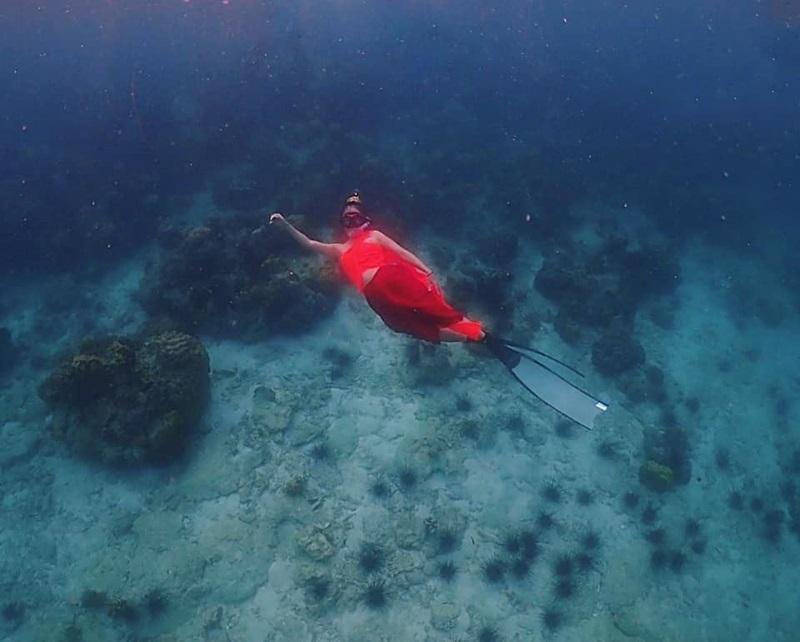 ครูใส่ชุดไทยดำน้ำ