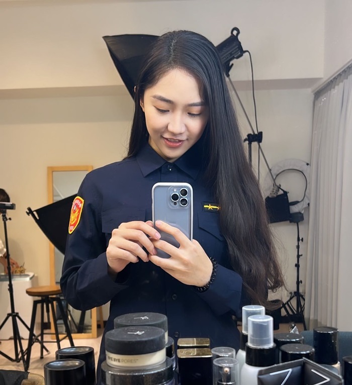 ตำรวจเต้นรูดเสา