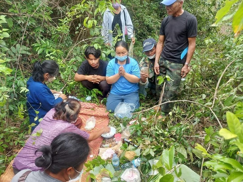 ลูกปกป้องแม่