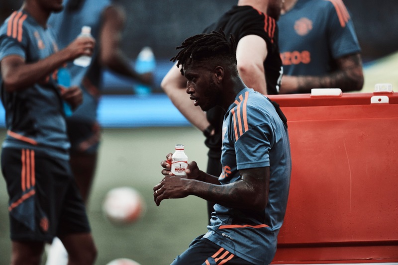 นักเตะแดงเดือดนั่งถังน้ำแข็ง