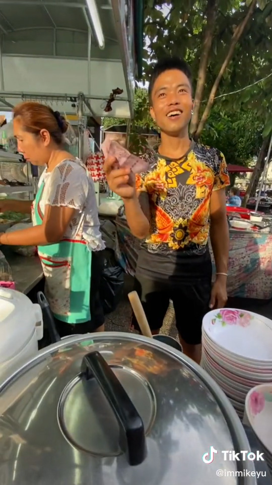 นักท่องเที่ยวแกล้งเงินไม่พอ