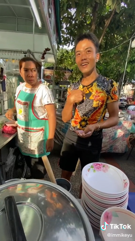 นักท่องเที่ยวแกล้งเงินไม่พอ