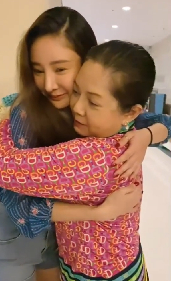 แตงโม นิดา