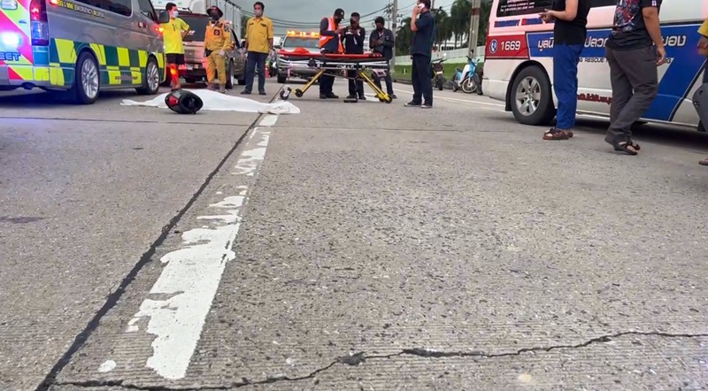 รถชนคนตาย