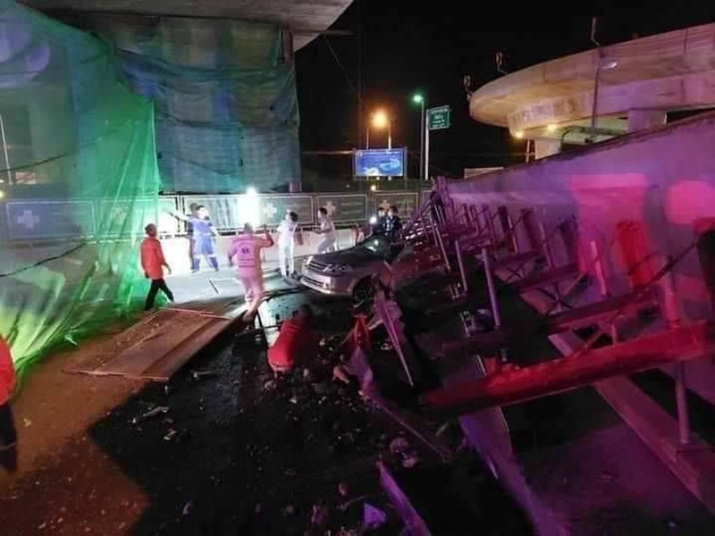 สะพานกลับรถถล่ม