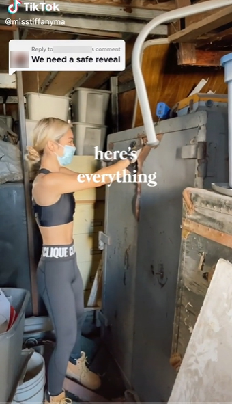 ของเก่าในตู้เซฟ