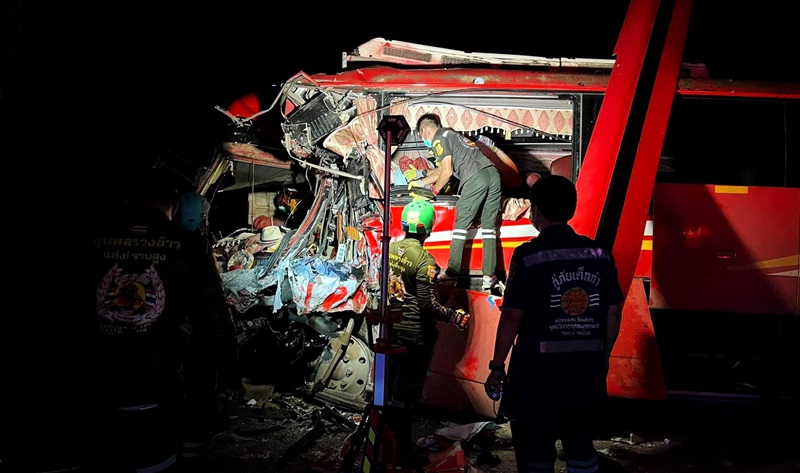 รถทัวร์พลิกคว่ำ