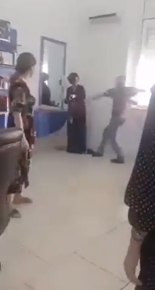 ทำร้ายภรรยา