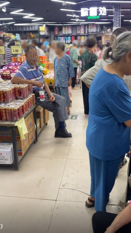 หนีอากาศร้อนเข้าห้าง