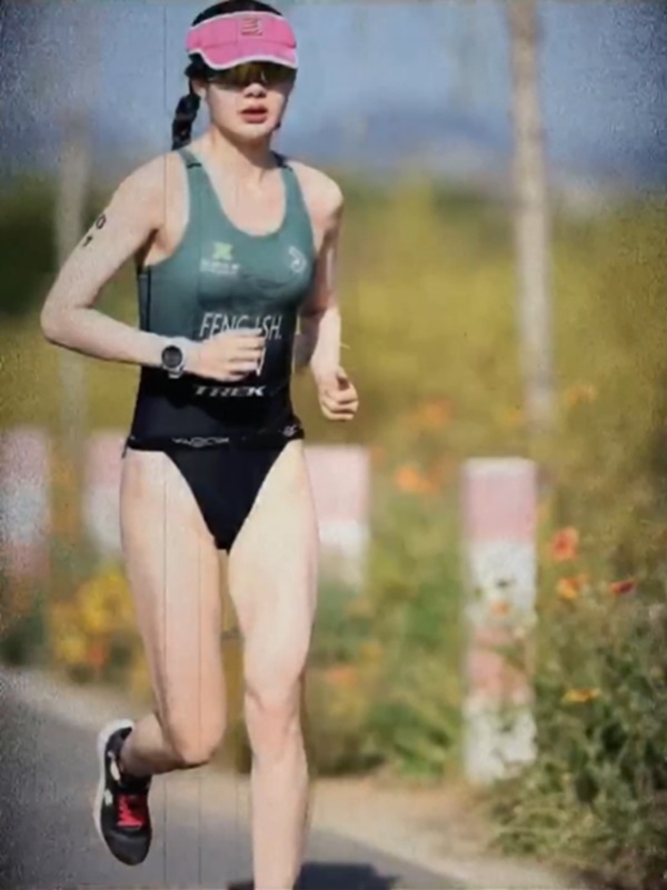 ดราม่าชุดนักไตรกีฬา