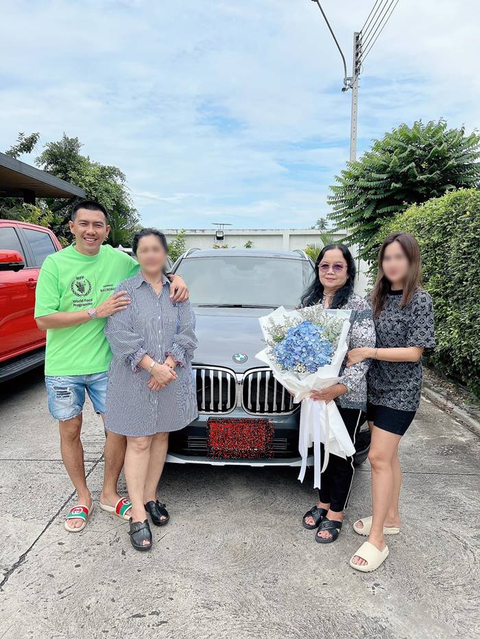 คนหน้าคล้ายแม่แตงโม