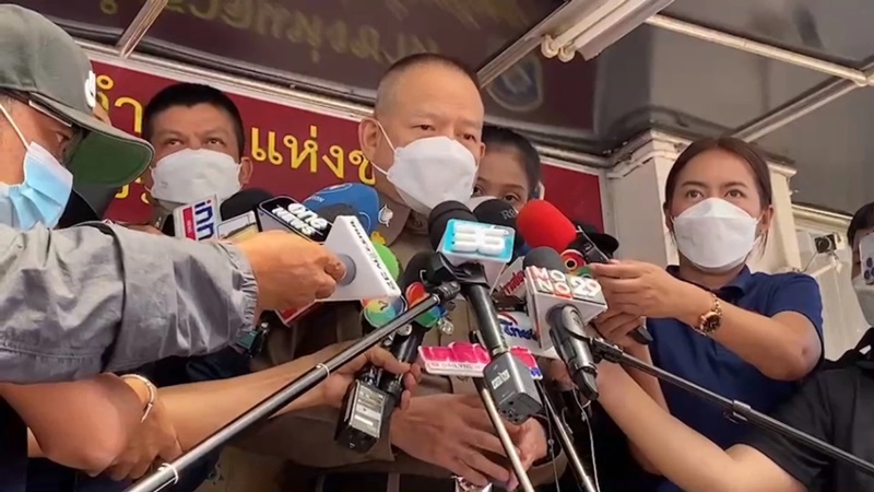 ปืนลั่น