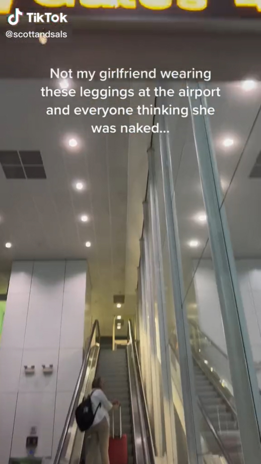 เลกกิ้งสีนู้ด