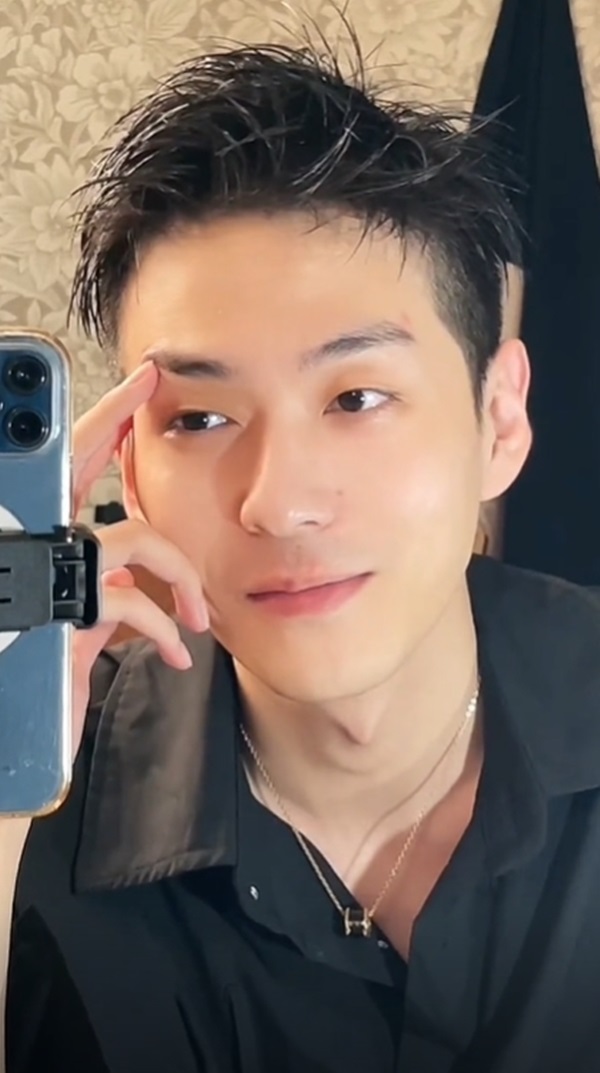 เพื่อนเจ้าบ่าวหล่อ