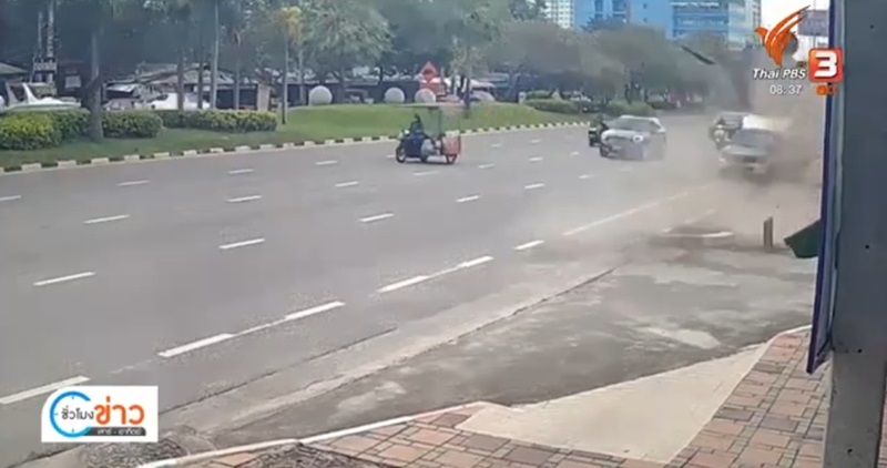 ท่อระบายน้ำระเบิด