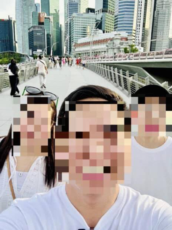 นักธุรกิจโลจิสติกส์สวิงกิ้งสาวทอม