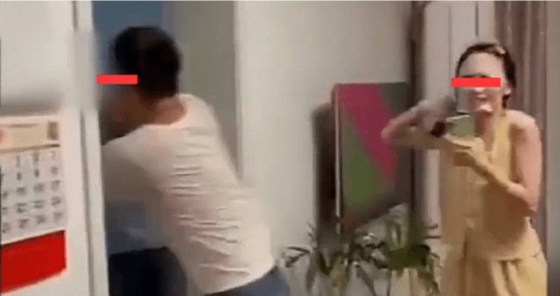 เพื่อนบ้านช่วยจับชู้