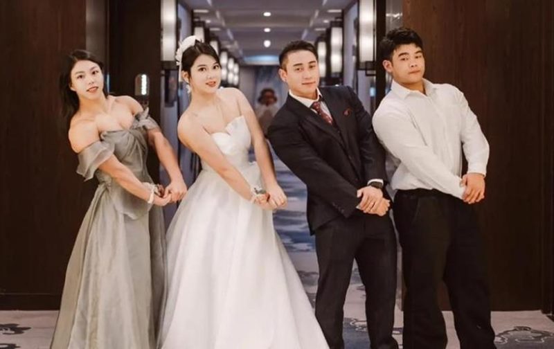 เพื่อนเจ้าสาว