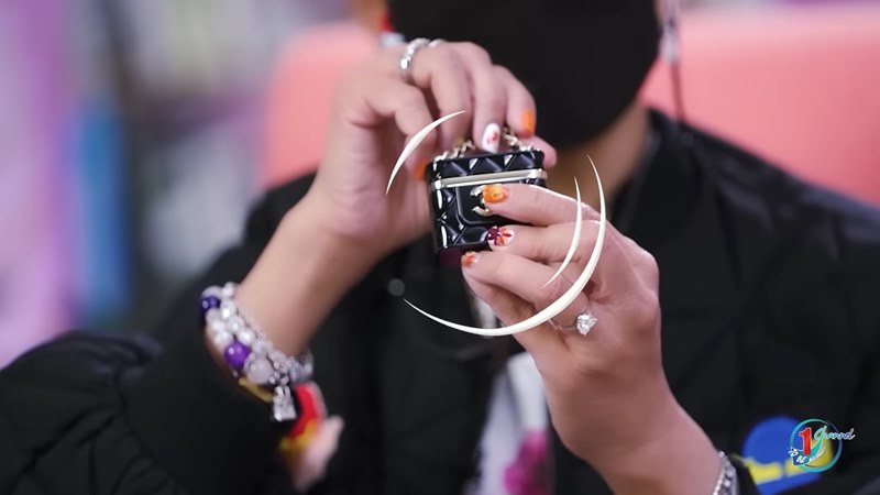 เปิดกระเป๋าทูลกระหม่อม