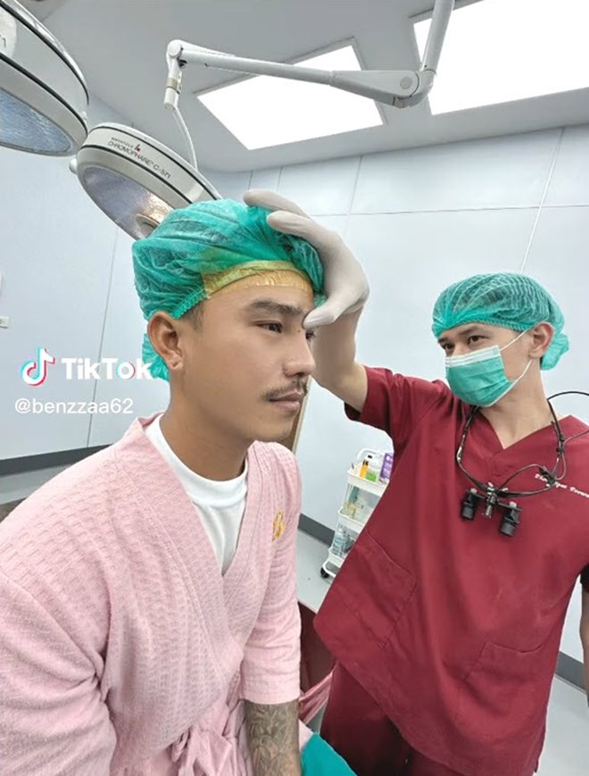 เด็กปั๊มหล่อ