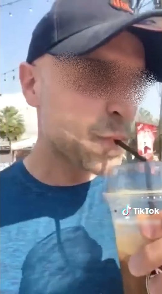 ฝรั่งกินกาแฟไทย